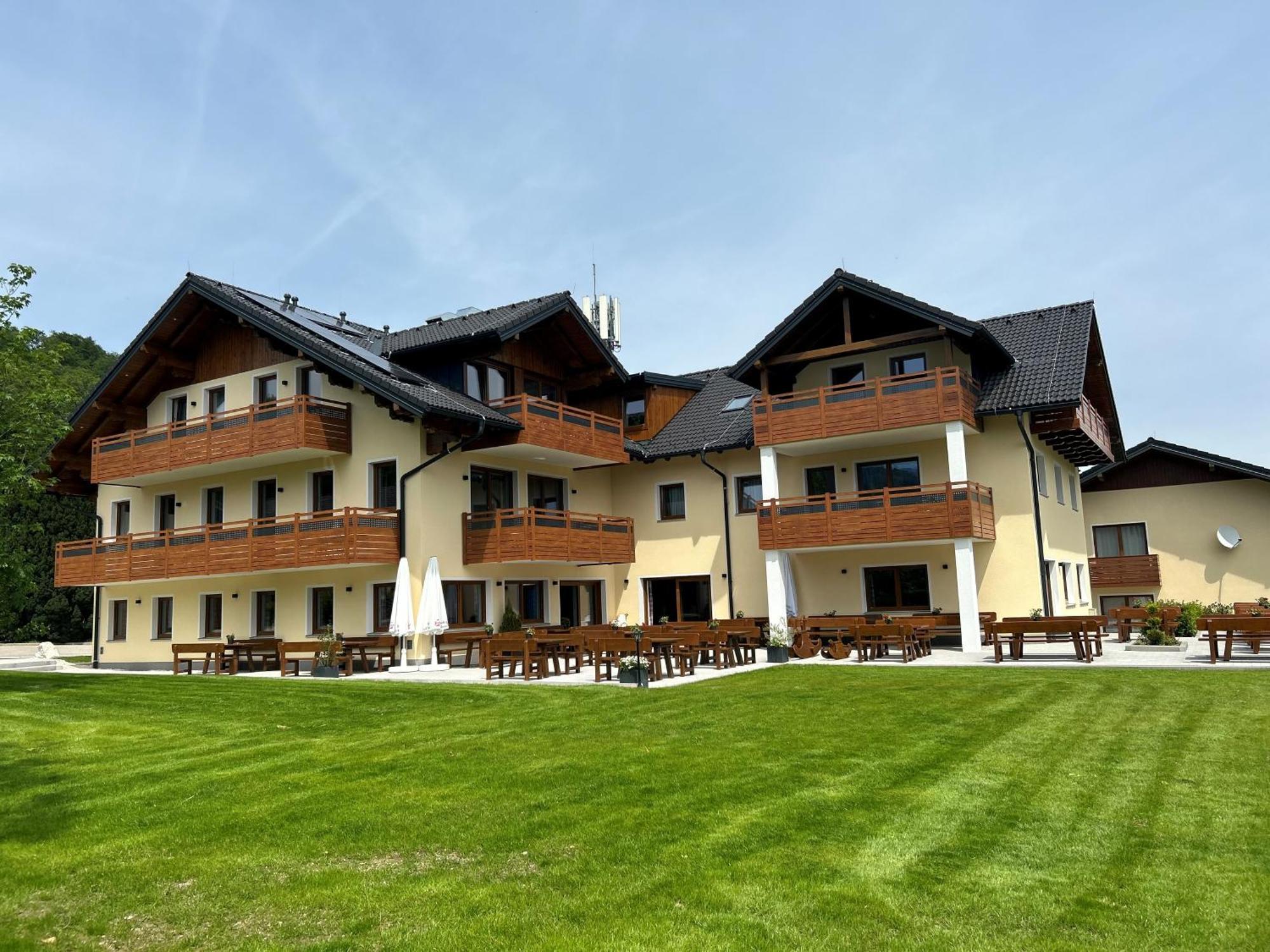 Gasthof Steinbichler นุสดอร์ฟ อัม แอทเทอร์ซี ภายนอก รูปภาพ